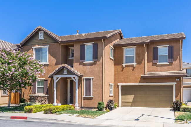 Discover the timeless elegance of Craftsman homes where classic design meets modern comforts.