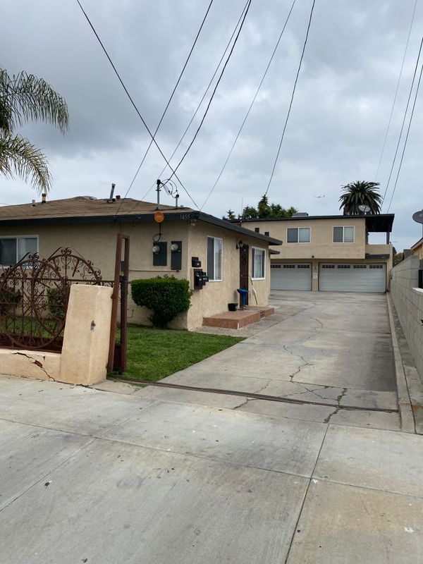 1453 W 108th St, Los Angeles, CA 90047
