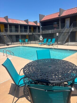 1201 San Pedro Dr SE, Albuquerque, NM 87108