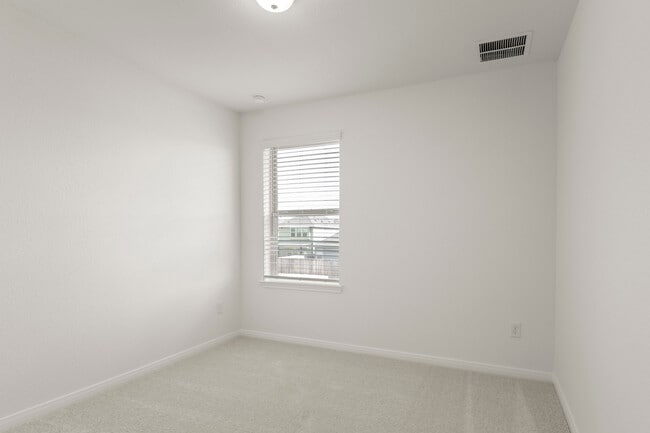 707 Stampede Rd unit 38760841, San Marcos, TX 78666 - photo 4
