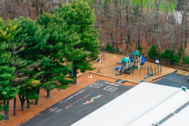 Bryn Mawr Elementary School provides a well-rounded education and promotes academic excellence.