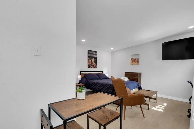 3611 Monroe Ave unit 3611 Unit 2, El Paso, TX 79930 - photo 6