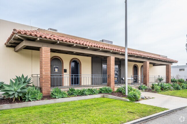 California Preparatory Academy helps students maximize their potential.