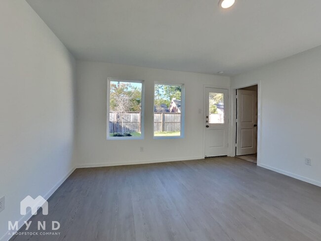 1737 Lofty Cedar Ct, Conroe, TX 77301 - photo 3