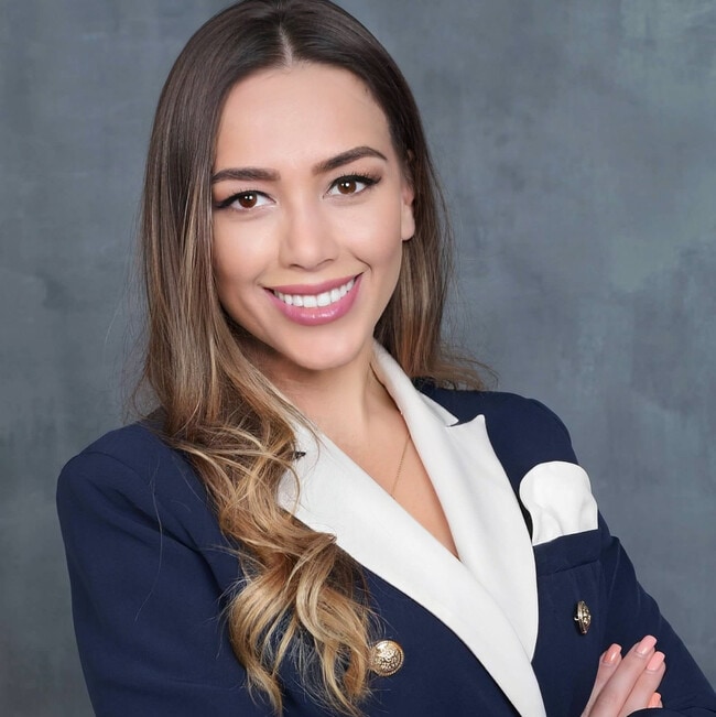 Agent Photo