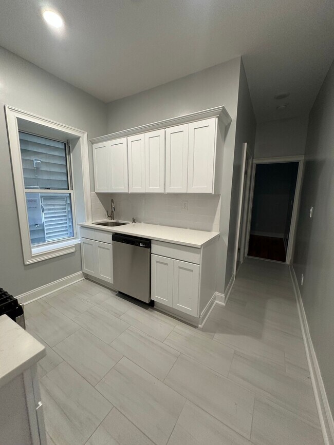 4614 Park Ave Apartments, Weehawken, NJ 07086 - photo 2