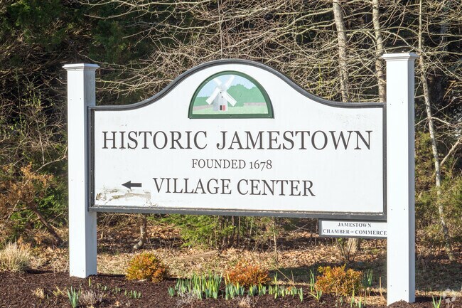 Part of historic Jamestown, Rhode Island, East Shore Road is a pleasant shorefront stretch of the island.