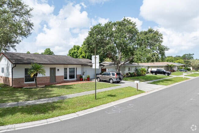 Ranch style homes are very common in Greenbrook Estates.