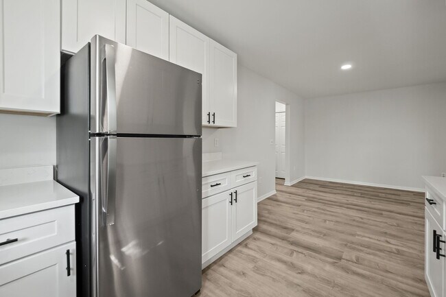 Chestnut Oaks Apartments, Southfield, MI 48076 - photo 7