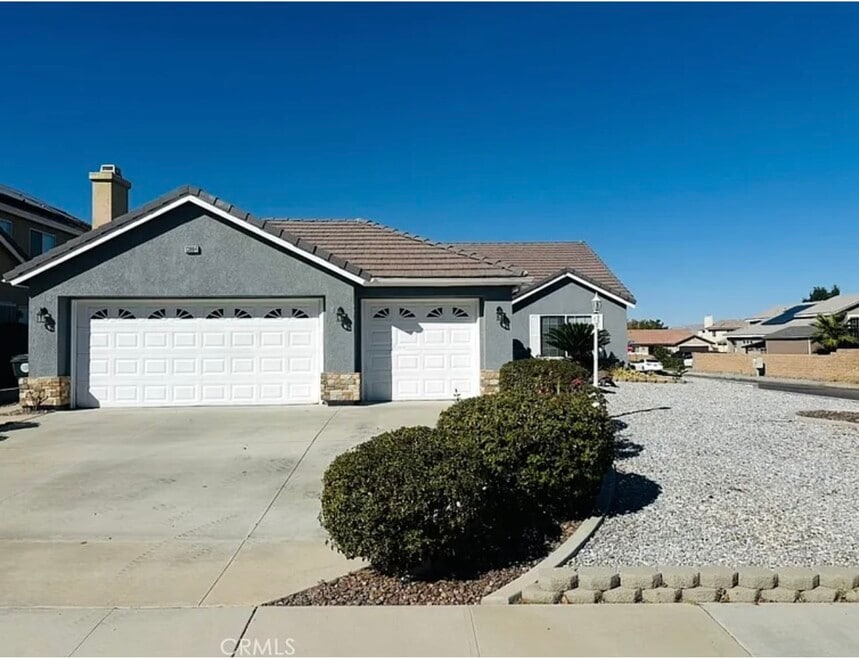 13994 Rogers Ln, Victorville, CA 92392 - photo 1