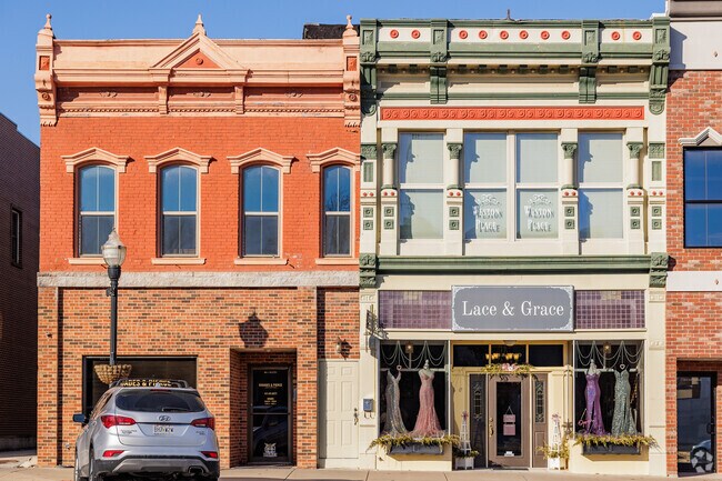 Ornate historic building line the Neosho downtown square.