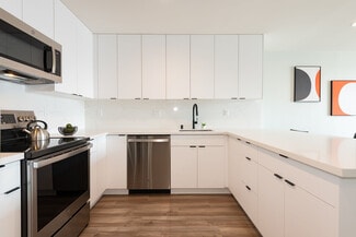 460 Davis Ct, San Francisco, CA 94111