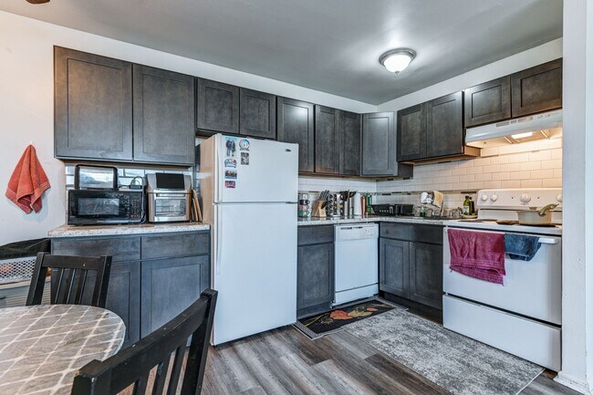 Oak Ridge Apartments, Runnemede, NJ 08078 - photo 3