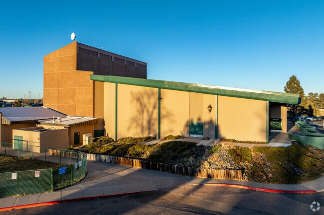 Show Low Junior High School has great afterschool programs.