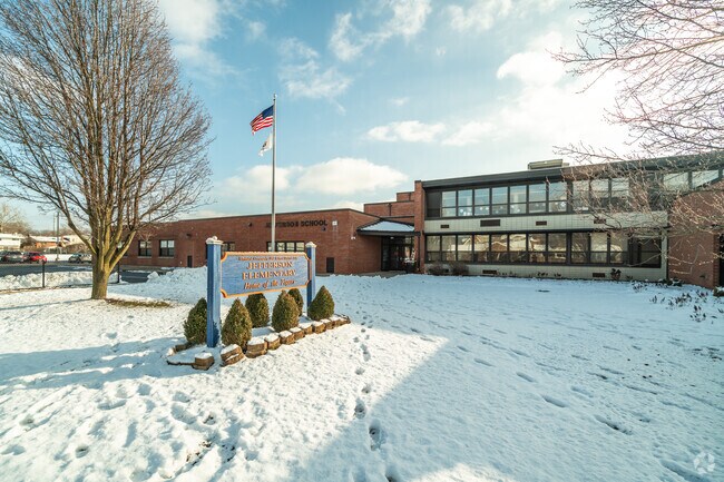Jefferson Elementary School has an average student to teacher ratio of 12 to 1.