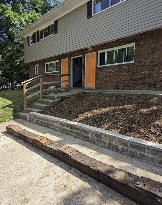 3047 Simpson Rd Unit Two, Ashland, KY 41101