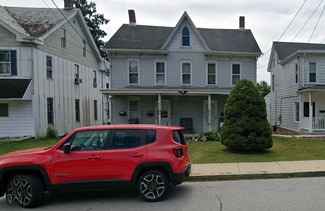 118 W Market St, Hallam, PA 17406