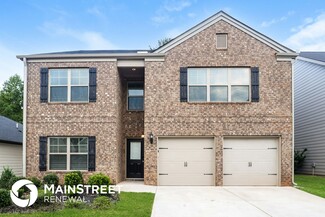 1019 Shadow Glen Dr, Fairburn, GA 30213