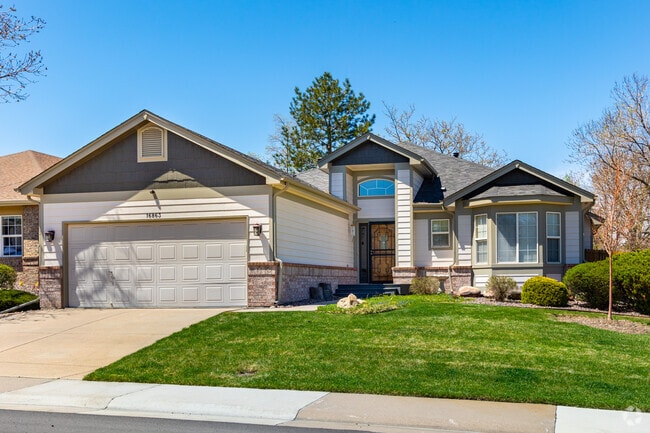 Ranch-style homes line the streets of subdivisions surrounding the golf club.