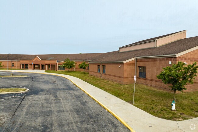 Washington Elementary School is a highly rated, public school located in Dublin.