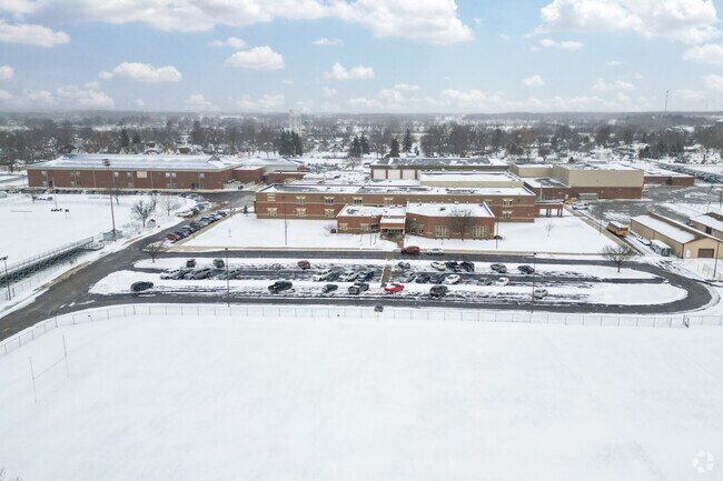 Garrett Middle School - 4