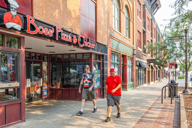 Downtown Fargo is a short drive from the Washington neighborhood.