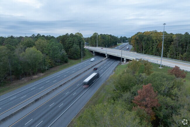 Interstate 75 offers Lake Wildwood ease of access to Atlanta and beyond.