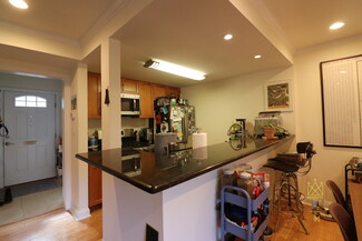 9 Sherman Rd Unit 1, Chestnut Hill, MA 02467