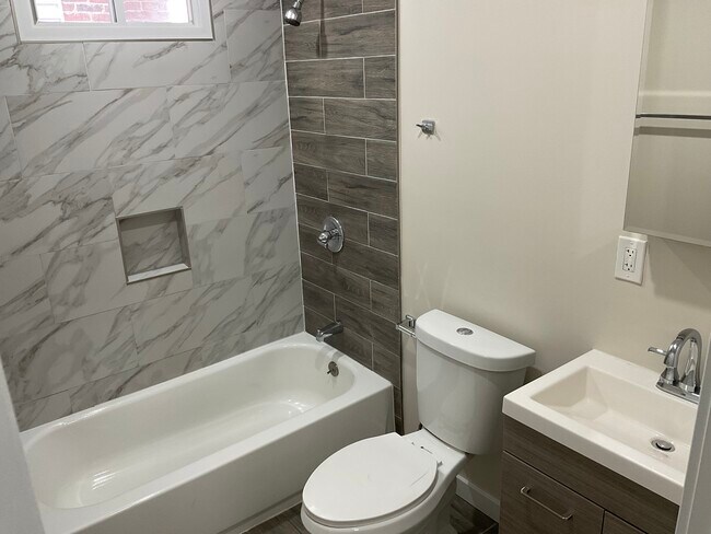 903 Lindley Ave unit 2nd fl, Philadelphia, PA 19141 - photo 5