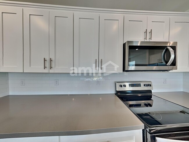 284 Yasmin Daylily Place, Henderson, NV 89015 - photo 4