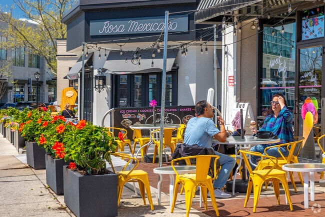 Dine outside in Ardmore on a beautiful afternoon at every restaurant in Suburban Square Mall.