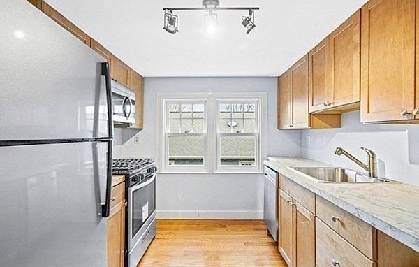 66 Walden St unit 2F, Cambridge, MA 02140 - photo 6