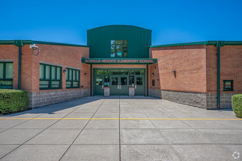 Scholls Heights Elementary School entrance in Beaverton, Oregon.