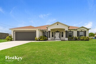 2472 NW 8th Terrace, Cape Coral, FL 33993