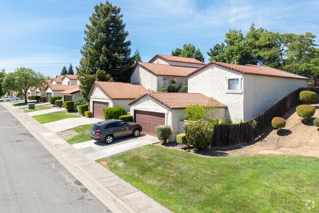 You'll find condo communities in Tanglewood.