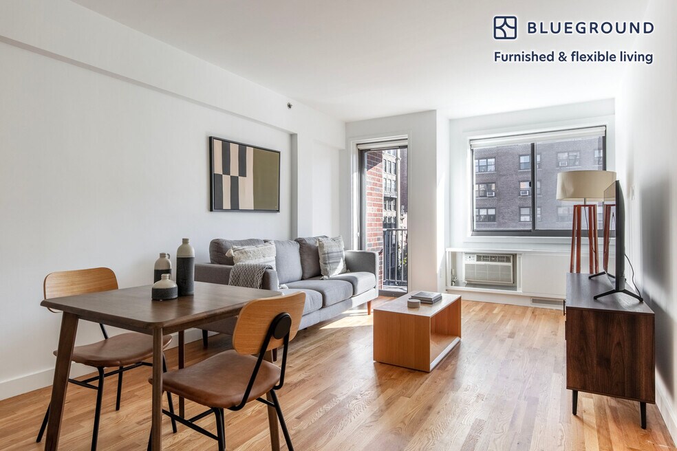 101 W 15th St unit FL6-ID1320, New York, NY 10011 - photo 1