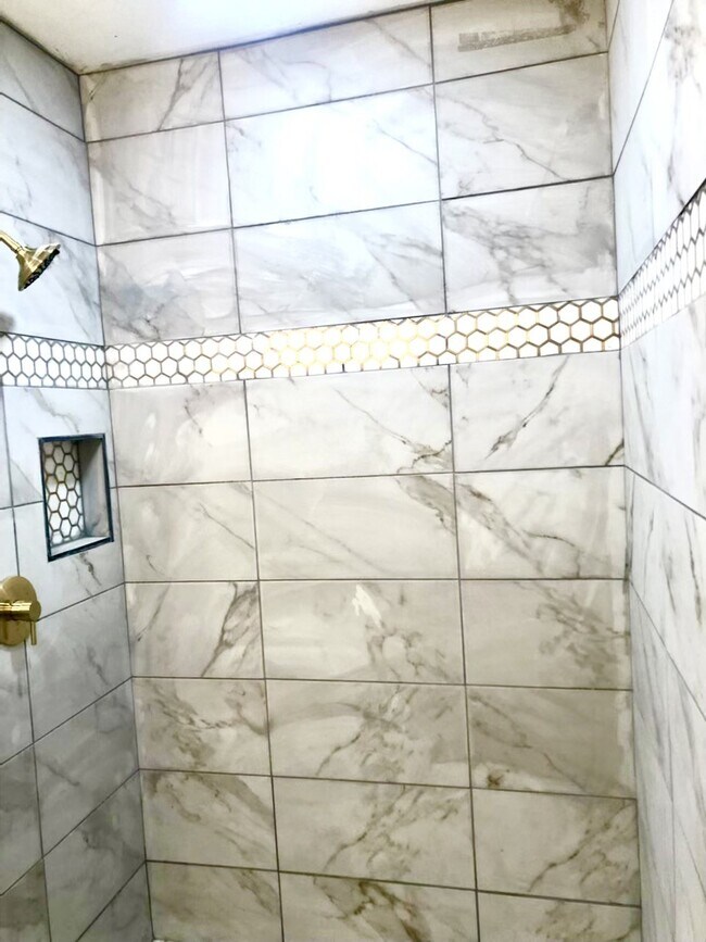 1203 N Morrison St, Appleton, WI 54911 - photo 7