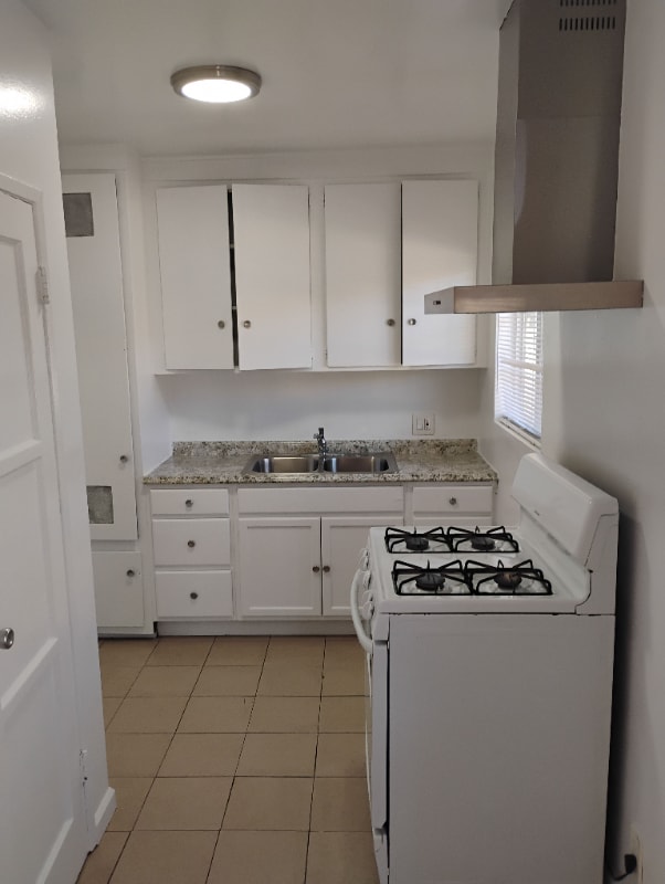 14129 Vanowen St Unit 19, Los Angeles, CA 91405