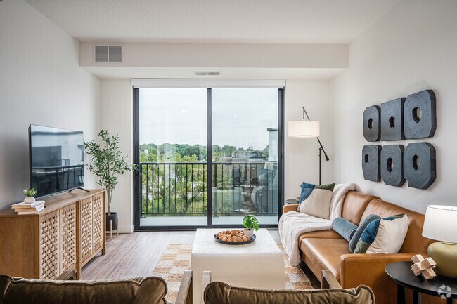 Vale, Minnetonka, MN 55305 - photo 2