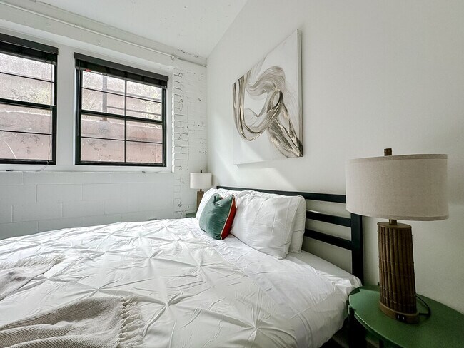 701 E 2nd St N unit ID1074455P, Wichita, KS 67202 - photo 2