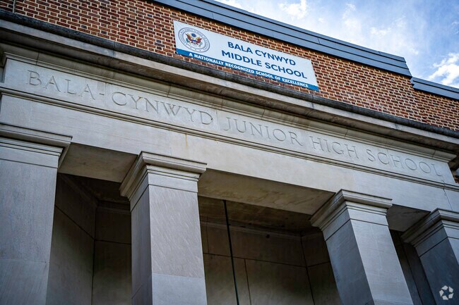 Bala-Cynwyd Middle School prepares students to advance their schooling as independent thinkers.