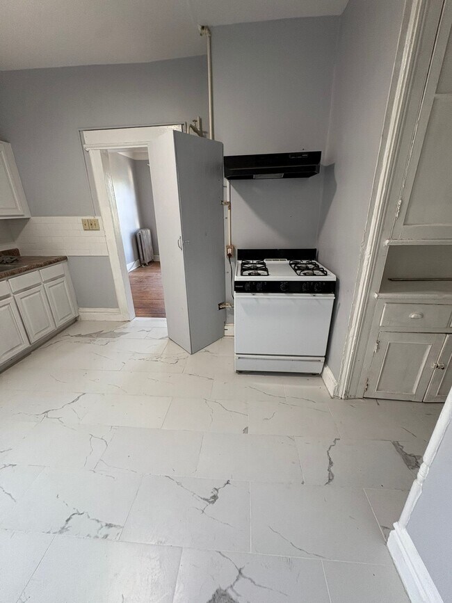 21 Vail St Unit 3L, Newark, NJ 07106