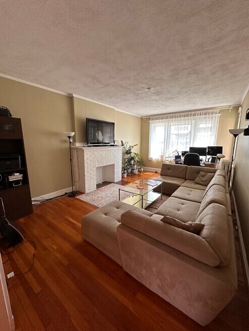 1263 Commonwealth Ave unit 8, Allston, MA 02134 - photo 1