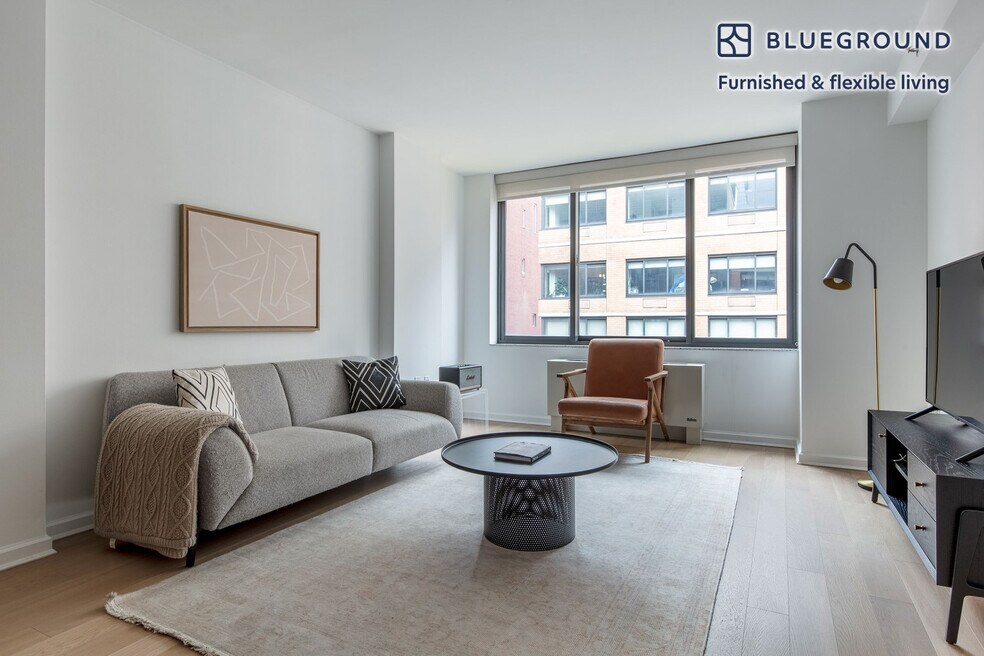 535 W 23rd St unit FL14-ID1281, New York, NY 10011 - photo 1