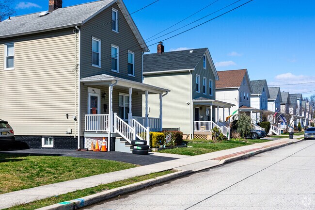 A row of older homes line the streets of Milltown, NJ.