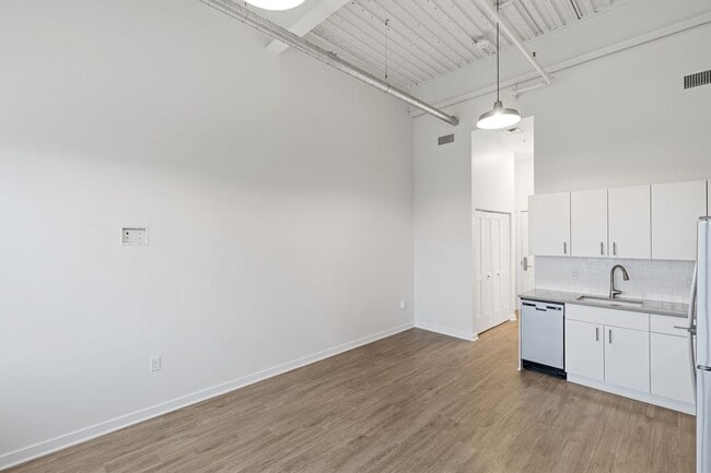 City View Apartments - 501 (501 S. Capitol, LLC), Lansing, MI 48933 - photo 7