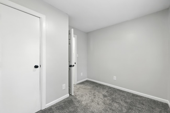 118 Parkdale Ave, Hampton, VA 23669 - photo 5