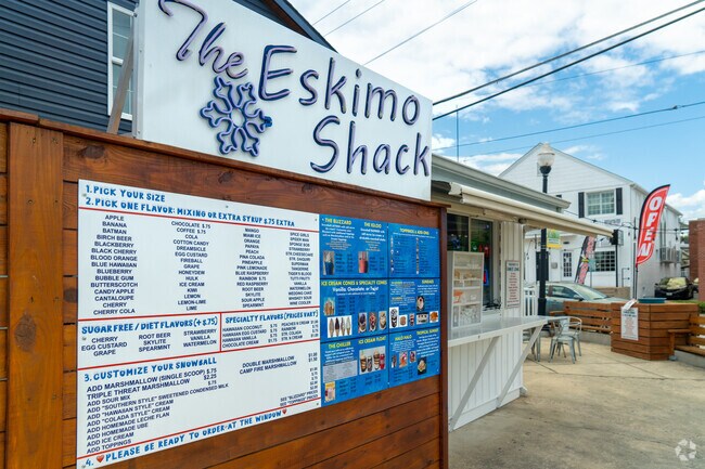 The Eskimo Shack is a snowball and ice cream shop located in Arbutus.