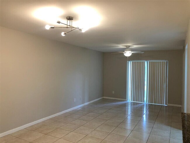 729 NW 92nd Ave unit 729, Plantation, FL 33324 - photo 5