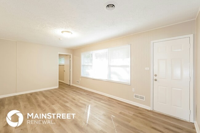 7810 E 112th St, Kansas City, MO 64134 - photo 6